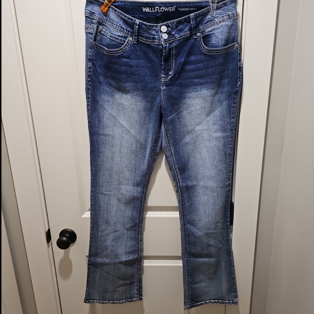 Wallflower Blue Boot Cut Jeans Classic Style